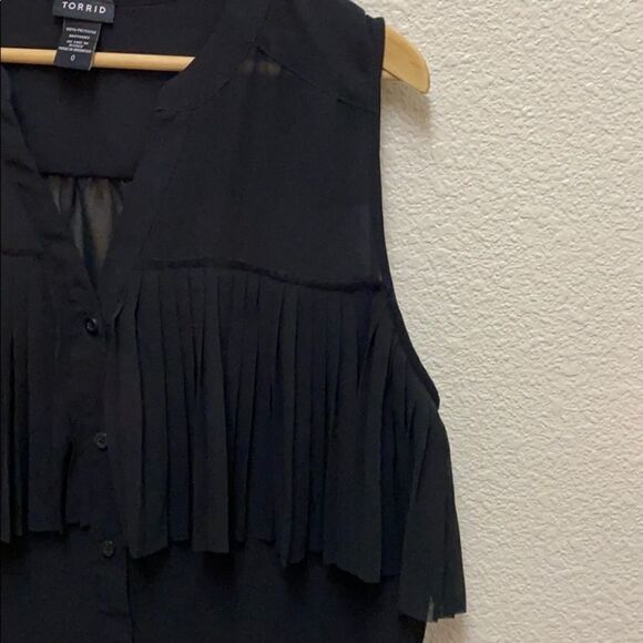 Torrid Chiffon Pleated Ruffle Tank Top 0X - Picture 1 of 3